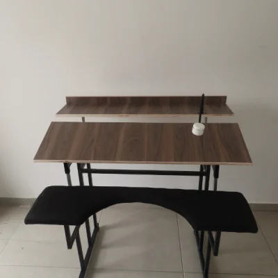 שולחן לסופר סתם